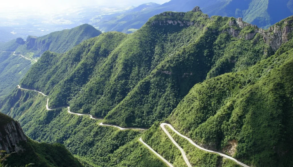 Serra do Rio do Rastro: conheça a estrada mais bonita do Brasil