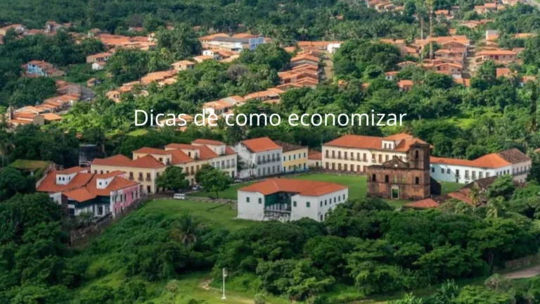 Viajar para Alcântara, no Maranhão, é como voltar no tempo e reviver séculos de história preservados em cada ruína, casarão e igreja.