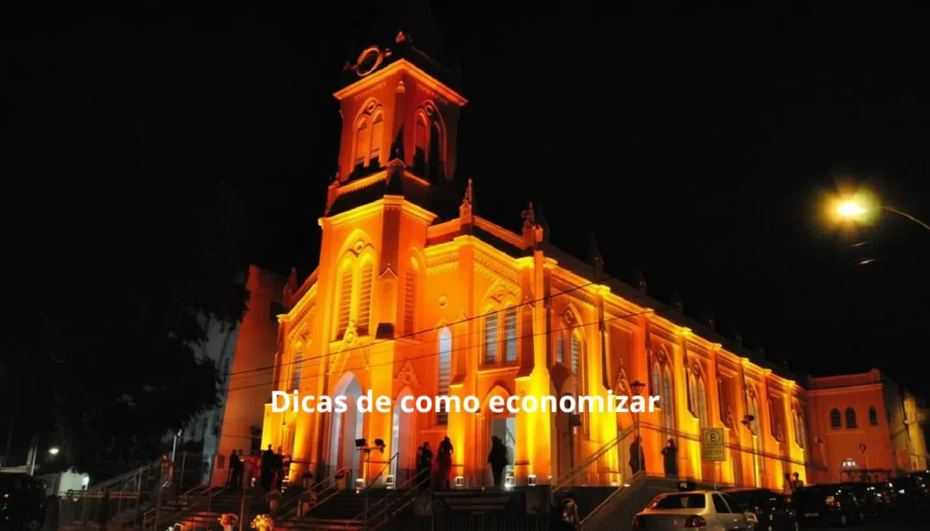 Igreja católica a noite Vitoria da Conquista BA